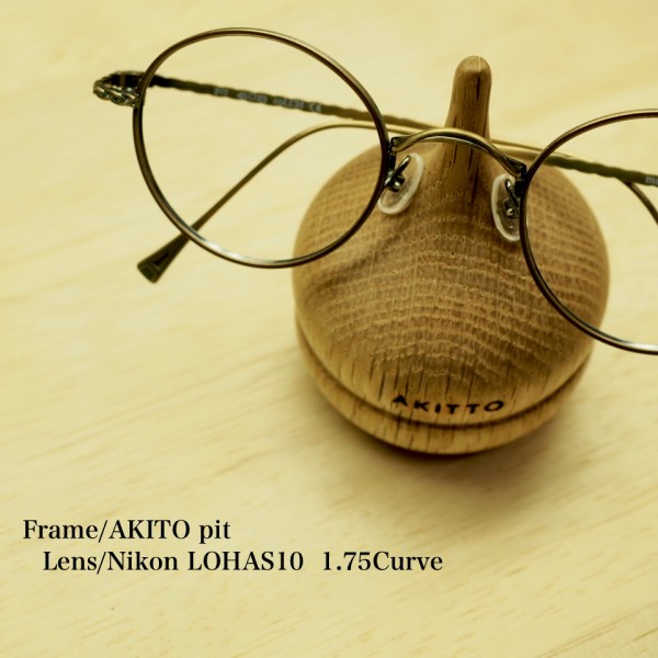 レンズのカーブが大切なメガネ作り、AKITTO piを仕上げました。サムネイル